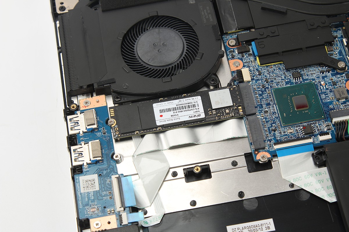 机械师f117bpro想拆机升级一下怎么弄