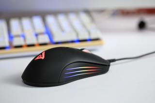 什么鼠标比较适合打游戏,比如LOL,DOTA之类