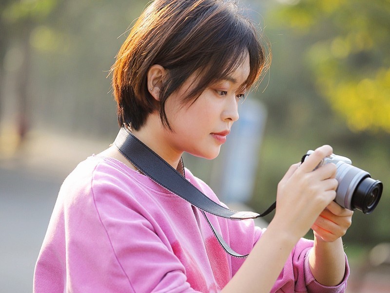 佳能m100和索尼a6000买哪个?